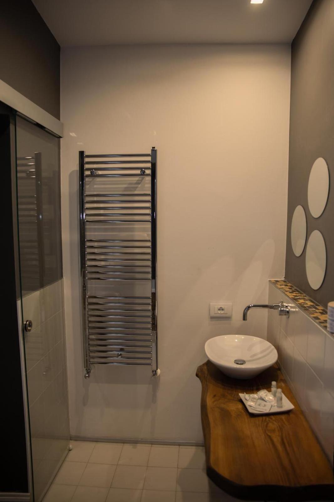 Vicolo Delle Belle Suite Terracina Exterior photo